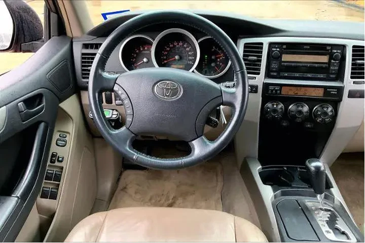 $9983 : Toyota 4Runner 2006 SR5 4dr image 5