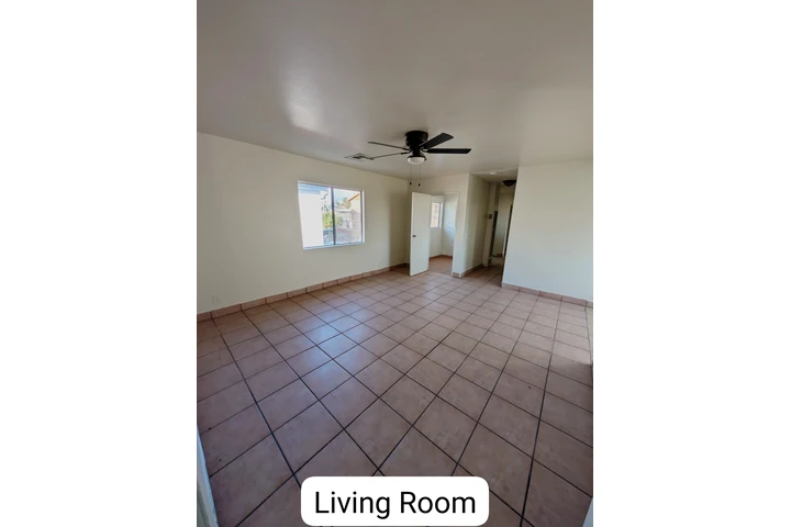 $2850 : 2 Bed + Bonus Room + Laundry image 3
