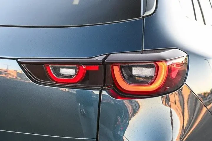 Mazda CX-50 2023 AWD 2.5 S P image 9