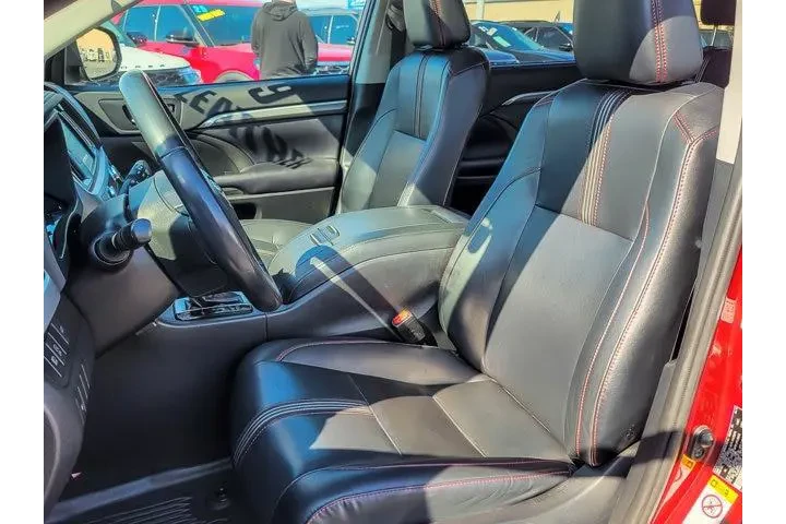 $29890 : Toyota Highlander 2019 AWD X image 9