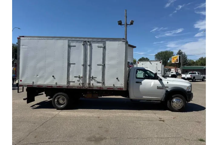 $21990 : 2015 RAM 5500 image 6