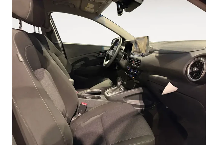 $19500 : Hyundai KONA 2023 AWD SEL 4d image 3