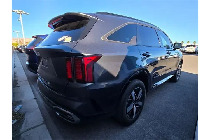 $24388 : Kia Sorento 2022 S 4dr SUV image 4