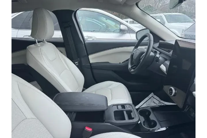 $37476 : Ford Mustang Mach-E 2025 Pre image 3