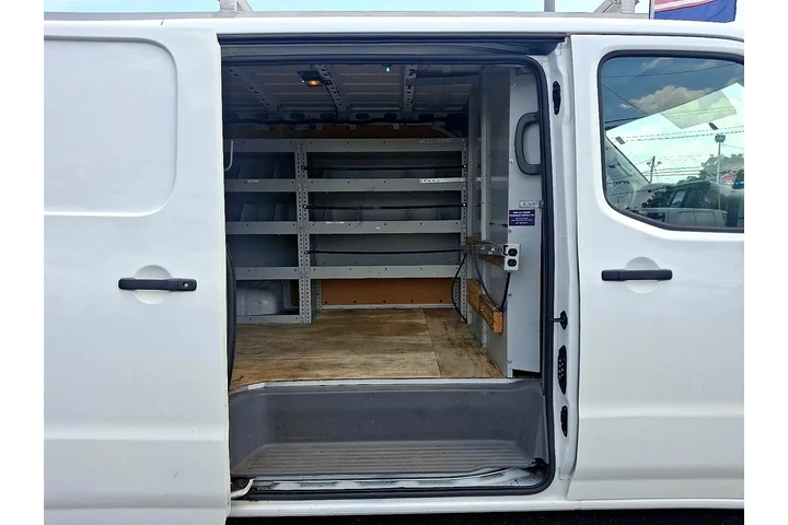 $23500 : 2020 NV Cargo 2500 HD S V6 image 10