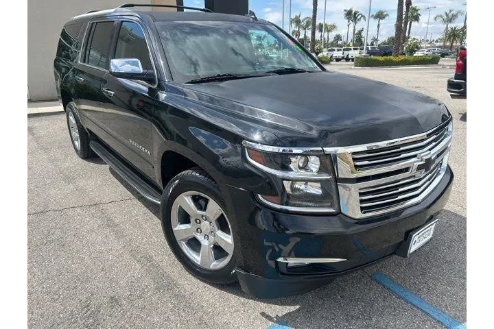 $25995 : Chevrolet Suburban 2017 4x2 image 1