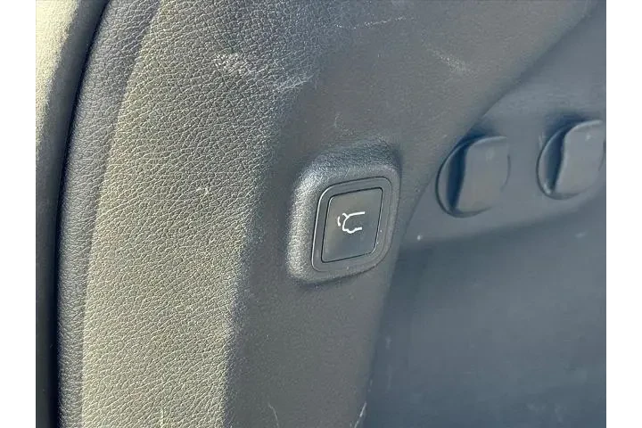 $15637 : Jeep Cherokee 2020 4x4 Latit image 6