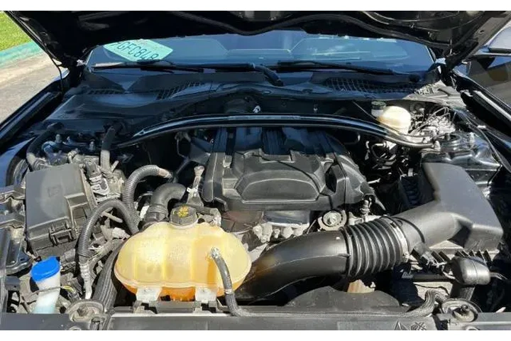 $28000 : Ford Mustang 2022 EcoBoost 2 image 9