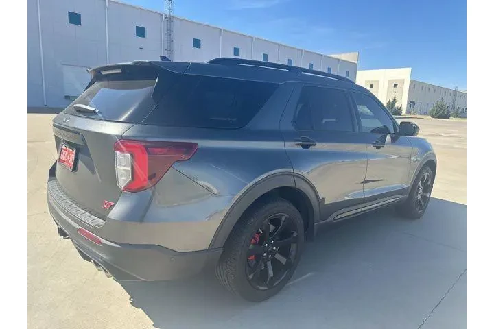 $23426 : Ford Explorer 2020 AWD ST 4d image 5