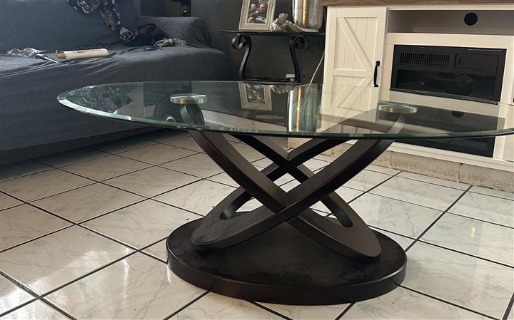 $70 : Coffee table image 2