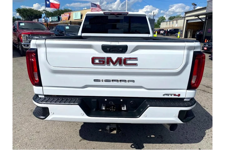 2022 GMC Sierra 2500HD AT4 Cr image 5