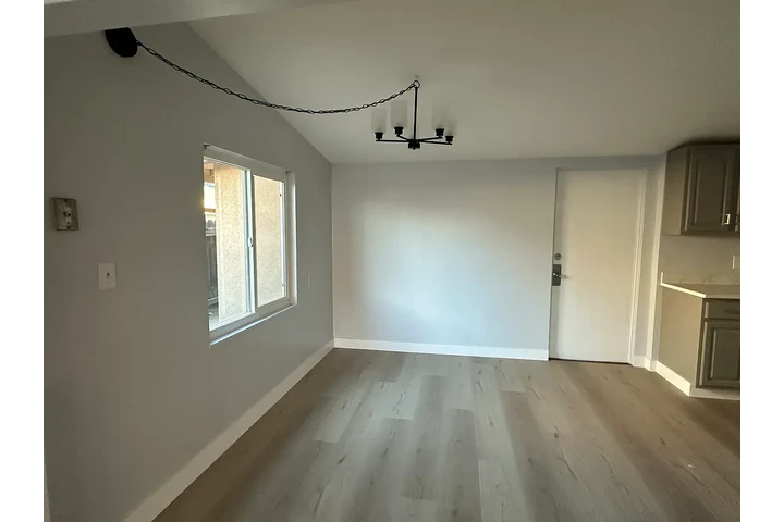 $1850 : Available for rent now. image 5