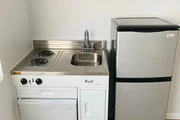 $1400 : 1 bedroom apartment in LA thumbnail