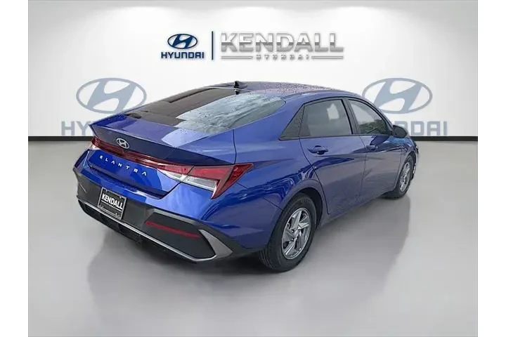 $16388 : Hyundai ELANTRA 2024 SE 4dr image 6