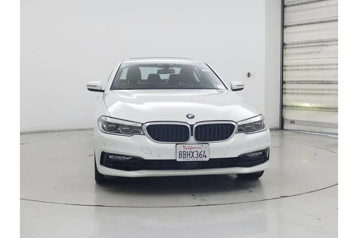 $21998 : BMW 5 Series 2018 530e iPerf image 5
