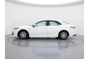 $26998 : Toyota Camry Hybrid 2020 LE thumbnail