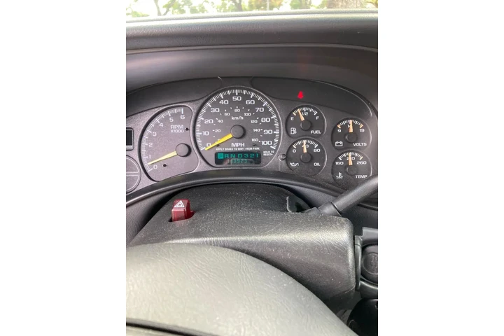 $10500 : 2000 Chevy Silverado image 8