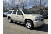 $6995 : 2007 Suburban LT thumbnail