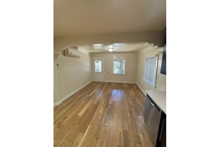$1200 : Apartamento en los Angeles image 3