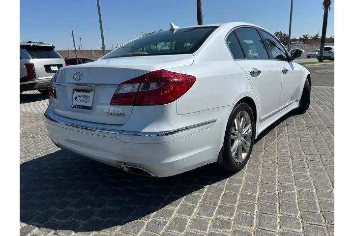 $11995 : Hyundai Genesis 2014 3.8L 4d image 5