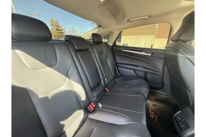 $8999 : 2019 Fusion Titanium image 7