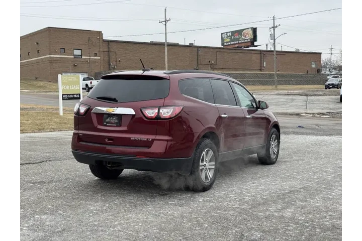 $7750 : 2016 Traverse LT image 4