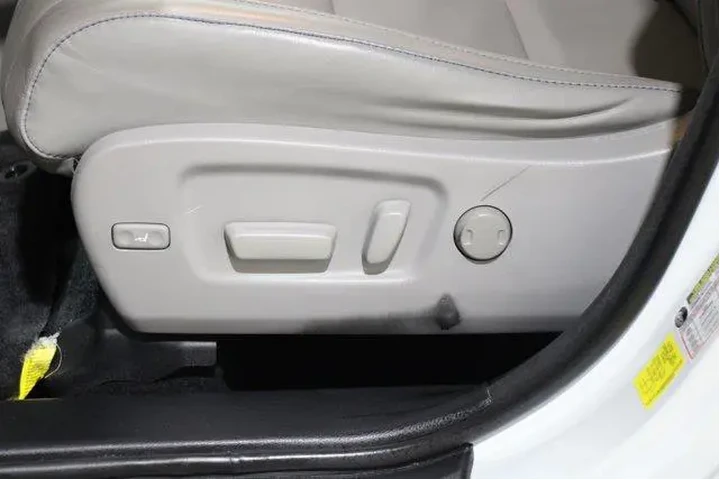 $24998 : Toyota Highlander 2018 AWD X image 4