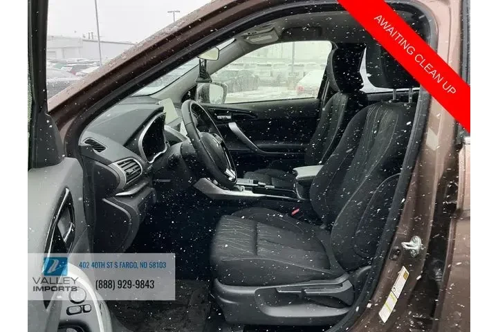 $16575 : Mitsubishi Eclipse Cross 201 image 7