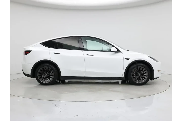 $26998 : Tesla Model Y 2022 AWD Long image 7