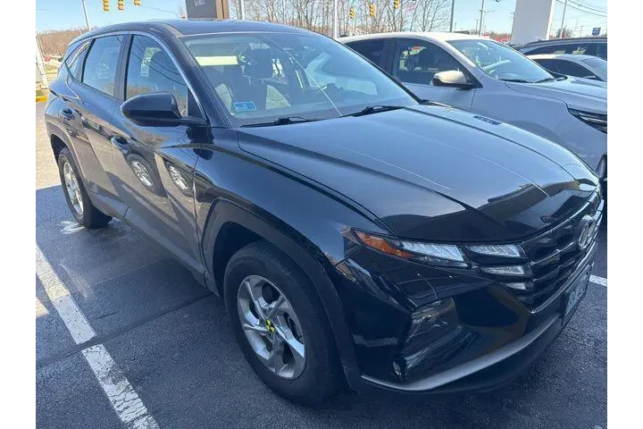 $22588 : Hyundai TUCSON 2024 AWD SE 4 image 1
