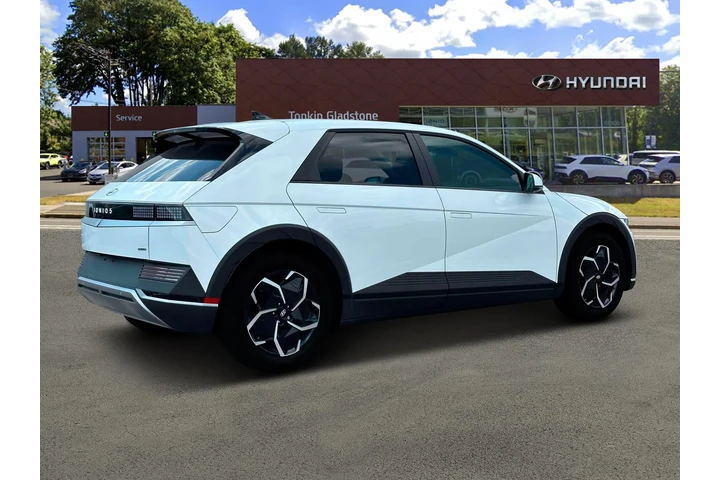 $27750 : Hyundai IONIQ 5 2024 AWD SEL image 8