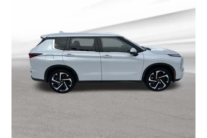 $17970 : Mitsubishi Outlander 2022 AW image 9