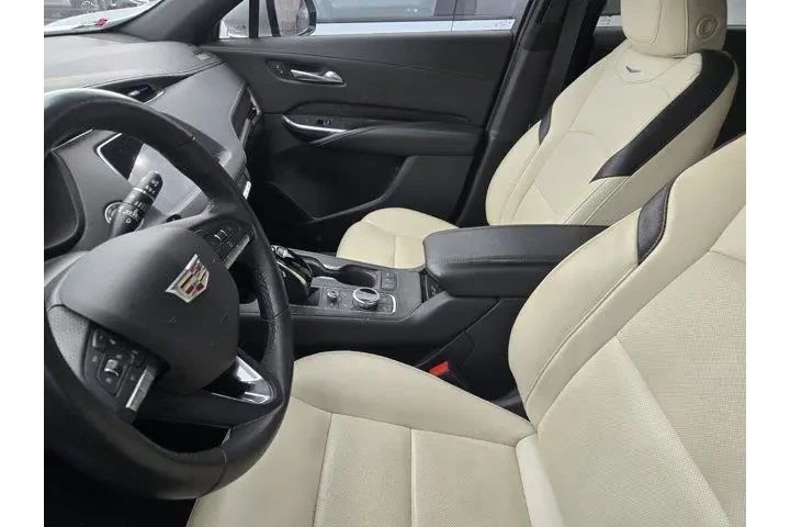 $29991 : Cadillac XT4 2022 4x4 Sport image 3