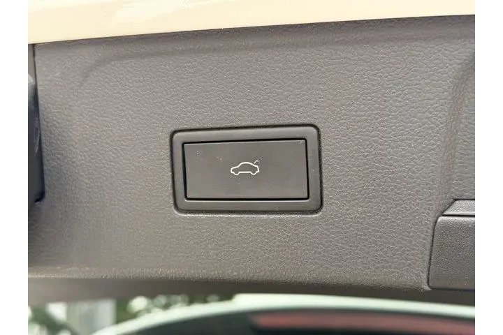 $31417 : Volkswagen Atlas 2024 SE 4dr image 9