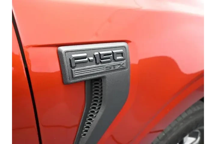 $30994 : Ford F-150 2023 4x2 XL 4dr S image 5