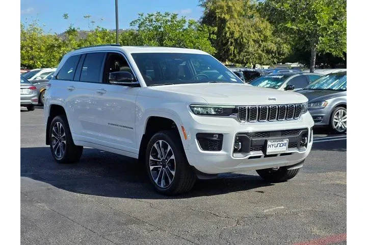 $37500 : Jeep Grand Cherokee 2023 4x4 image 4