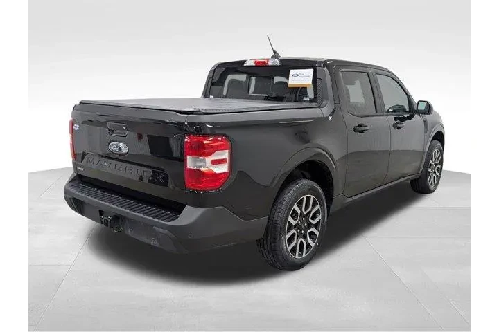 $27879 : Ford Maverick 2024 Lariat 4d image 8