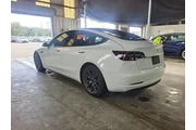 $21990 : Tesla Model 3 2022 AWD Long thumbnail