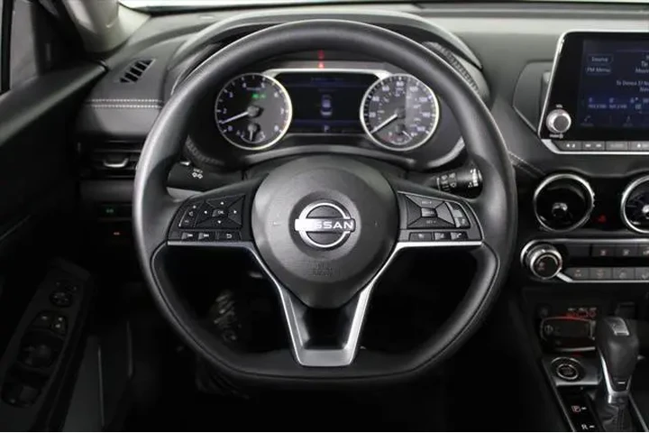 $15930 : Nissan Sentra 2024 SV 4dr Se image 10