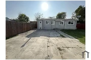 Move in Ready Beautiful 2 bedr