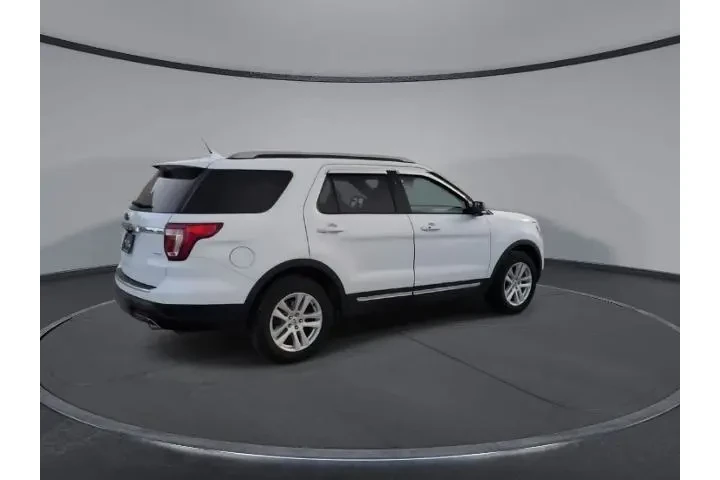 $16959 : Ford Explorer 2018 AWD XLT 4 image 8