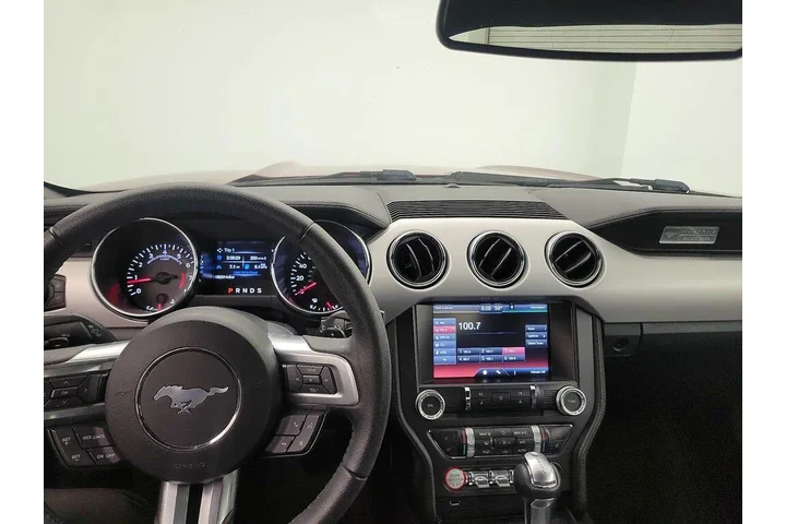$18998 : Ford Mustang 2015 EcoBoost 2 image 9