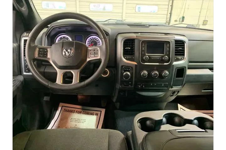 $33989 : Ram 1500 Classic 2021 4x4 SL image 4