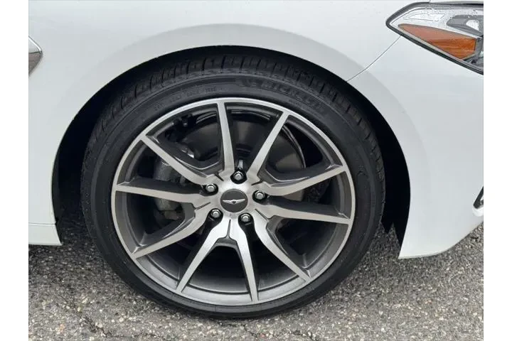 $22950 : Genesis G70 2021 AWD 2.0T 4d image 6