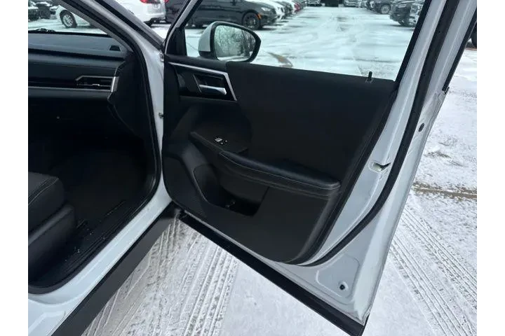 $17970 : Mitsubishi Outlander 2022 AW image 10