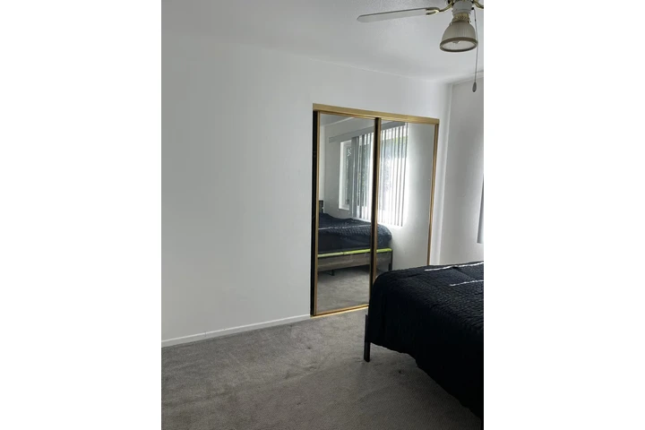 $700 : Rento Recámara image 3
