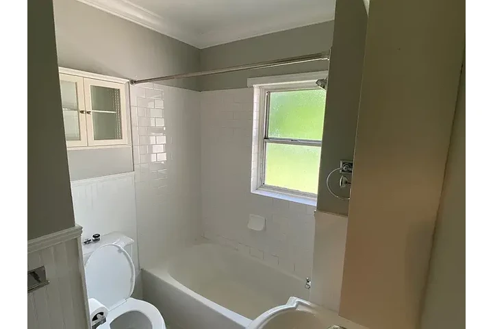 $1894 : 2 bed/2bath single family home image 9