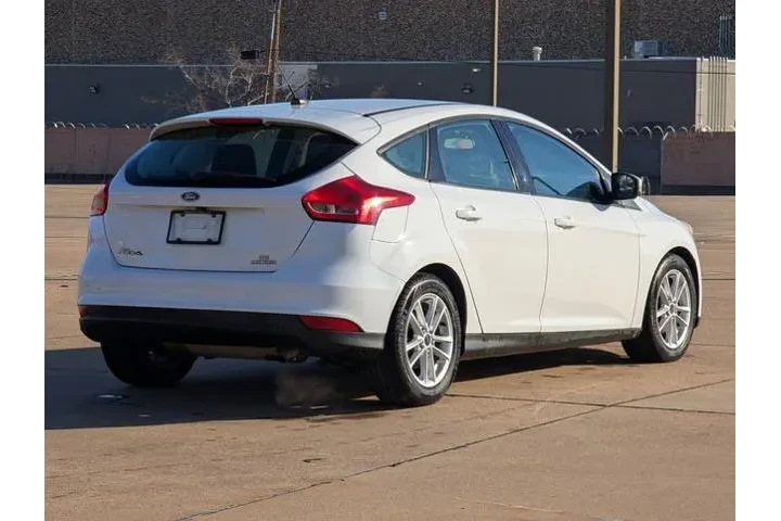 $8200 : Ford Focus 2016 SE 4dr Hatch image 4