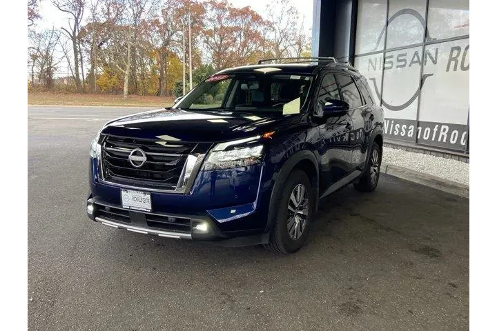 Nissan Pathfinder 2022 AWD S image 8
