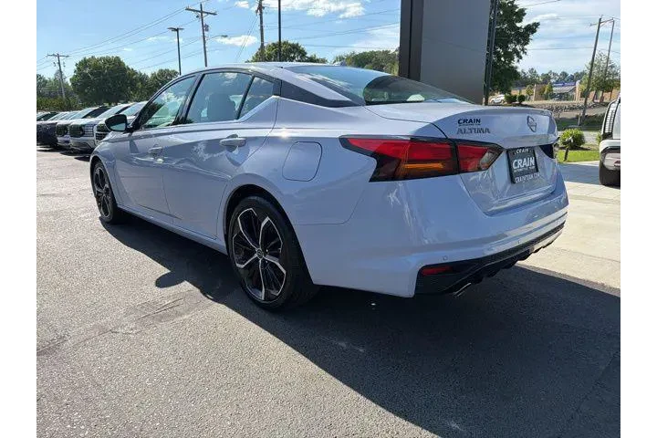 $25840 : Nissan Altima 2025 2.5 SR 4d image 5